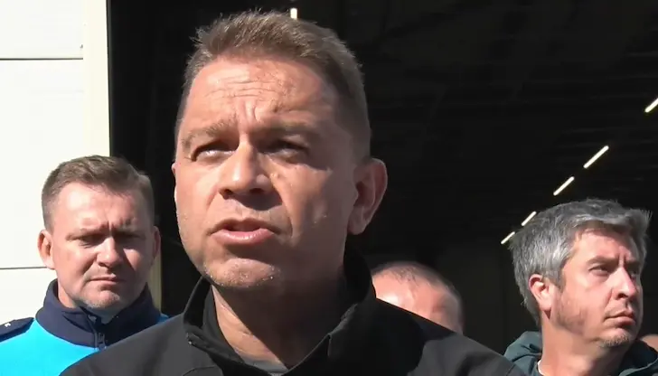 Откриха 56 килограма наркотици в дивани на "Капитан Андреево" Откриха 56 килограма наркотици в дивани на "Капитан Андреево"