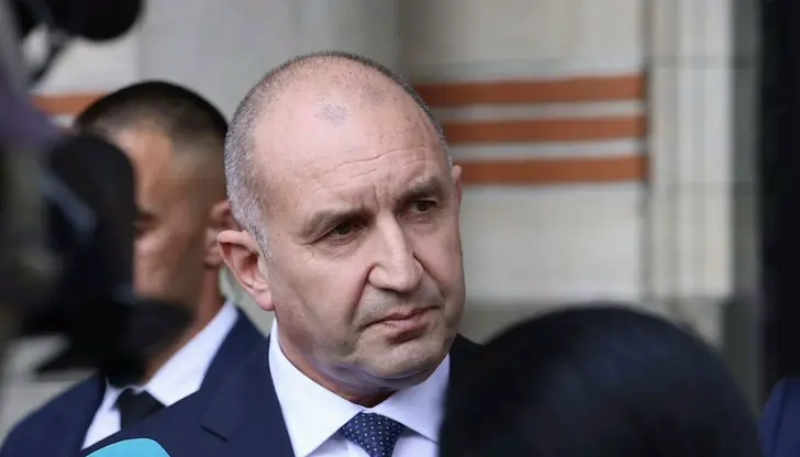 Военен самолет транспортира мощите на владетеля до София Военен самолет транспортира мощите на владетеля до София