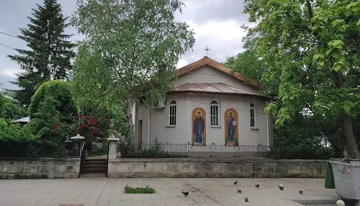 Храм "Свети Николай Чудотворец" в Русе събира средства за ремонт