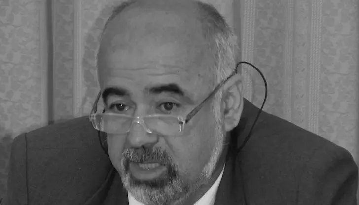 Почина бившият областен управител на Русе Румен Януаров
