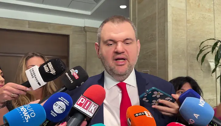 Лидерът на ДПС определи изслушването за 36-те полета като пълно фиаско