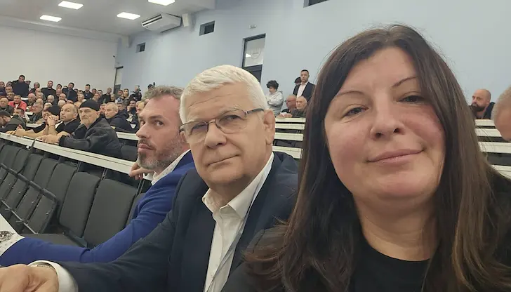 Олимпийската шампионка по борба нарече Белчо Горанов троянски кон след проведеното събрание Олимпийската шампионка по борба нарече Белчо Горанов троянски кон след проведеното събрание