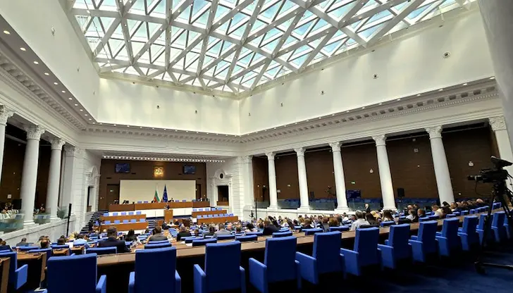 От „Прогресивна България“ се регистрираха едва 14 народни представителя От „Прогресивна България“ се регистрираха едва 14 народни представителя
