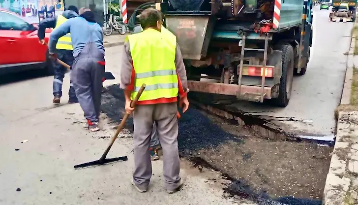 Ремонтни дейности на улици и светофари в Русе
