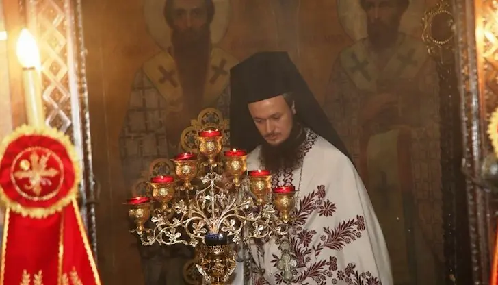 Дионисий Мишев остава монах без право да служи Дионисий Мишев остава монах без право да служи