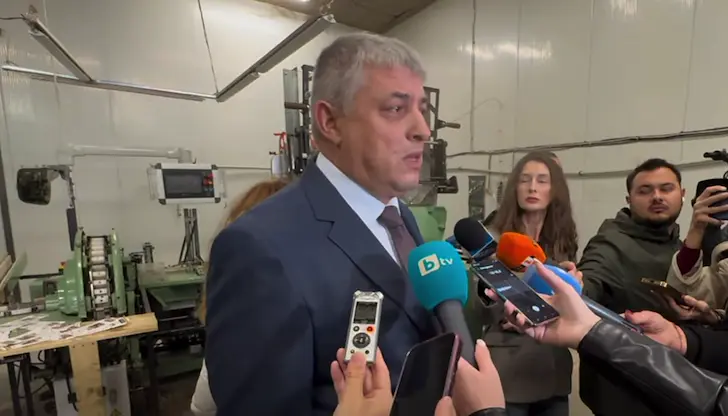 Службите откриха 12 тона тютюн в халетата