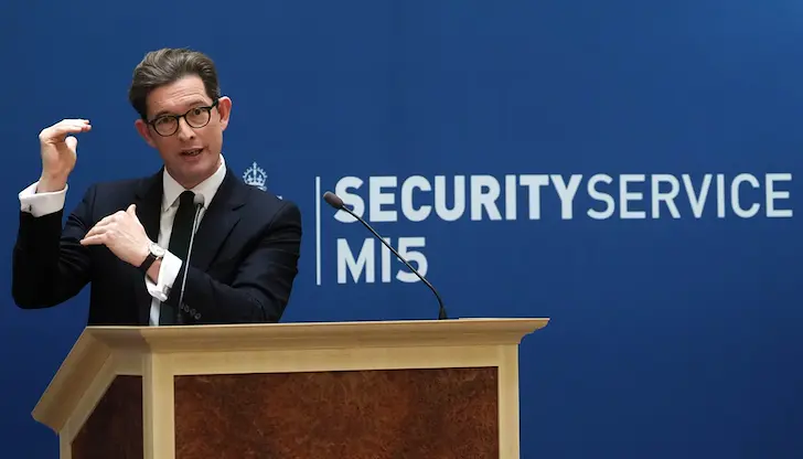 Министър Анди Бърнам: Иран планира атаки срещу военни бази