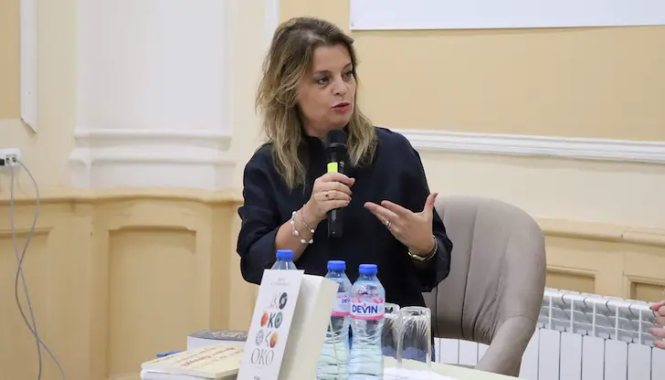 Русе посрещна Мария Касимова - Моасе с премиера на романа „Око“