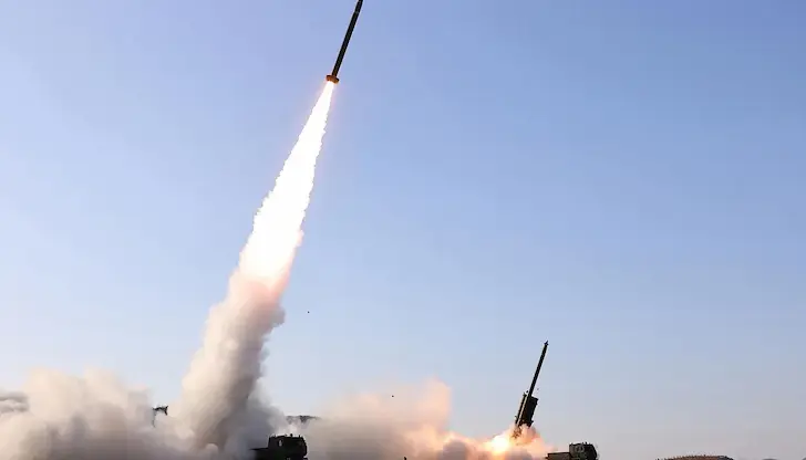 Северна Корея изстреля десет балистични ракети към Японско море