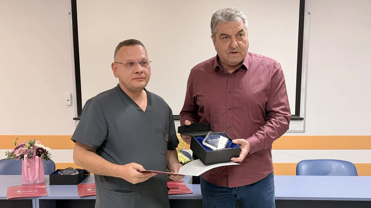 Д-р Боян Валентинов е лекар на годината в УМБАЛ "Канев"