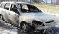 "Опел" изгоря в квартал "Възраждане"