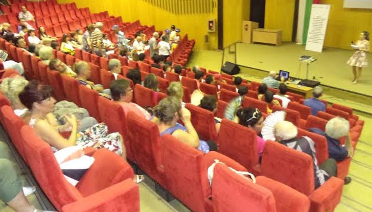 От 21 до 23 юни 2016г., в Пленарна зала на Община Русе се проведе фестивал „Ромите и киното“