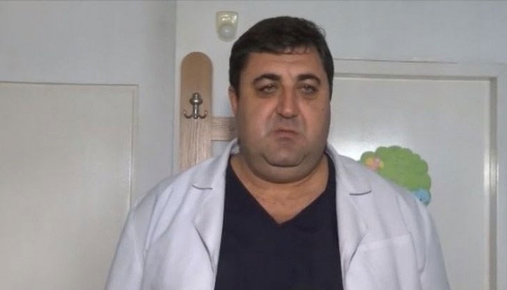 Младежът заплаши с нож д-р Емил Величков в кабинета му