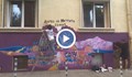 Художничка от Сингапур рисува 5-метров графит в София