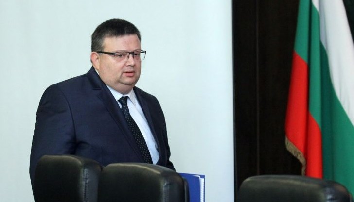 С 20 гласа "за" и нито един "против" Висшият съдебен съвет прие оставката на Сотир Цацаров като главен прокурор