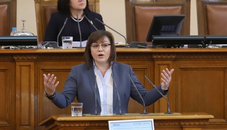 Ангелкова е освободена без мотиви, очевидно това е сделката с Валери Симеонов НФСБ да остане в коалицията