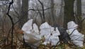 Над 40 тона отпадъци бяха почистени при акция в лесопарка "Липник"