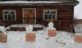 Протест на снежни човеци срещу Путин доведе до арест на екоактивистка