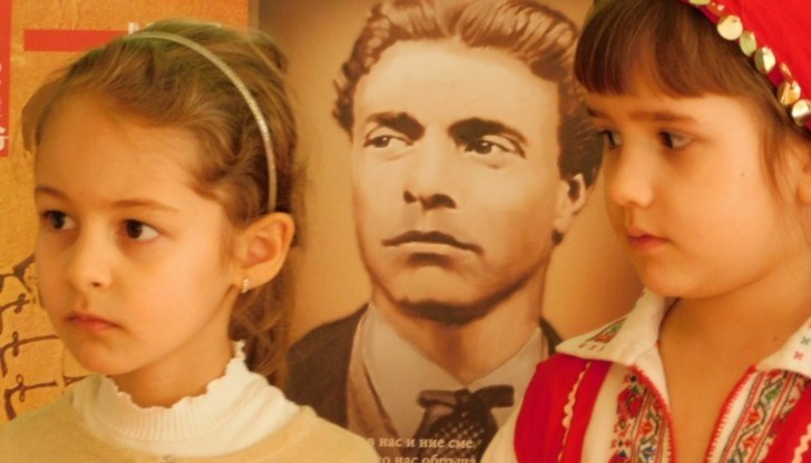 Уроци по родолюбие и почит към Апостола на свободата в две русенски детски градини