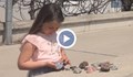 Момиченце от Поморие откри рядък скъпоценен камък