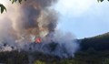 Военни гасят пожара край Карлово