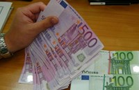 Румънка скри 41 000 евро в дамската си чанта