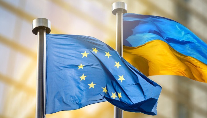Лидерите от Европейския съюз приеха Украйна и Молдова за кандидати за членство в Европейския съюз