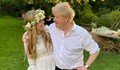 Кари отпразнува брака си с Борис Джонсън в рокля под наем за 25 паунда