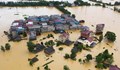 Гореща вълна и наводнения взеха нови жертви в Китай
