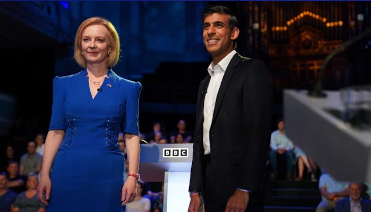 Двамата кандидати в надпреварата за овакантения пост на британския премиер се срещнаха на телевизионен дебат