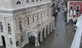 Най-малко една жертва и големи щети при наводнение в Лисабон