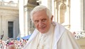 Русенският митрополит и Бойко Борисов споделиха техни снимки с Бенедикт XVI