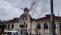 Пожар гори в Централните хали в София