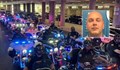 Кортеж от полицаи ескортира майката на починал български полицай в САЩ
