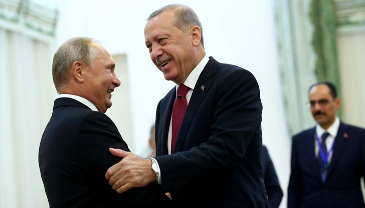 Двамата президенти потвърдиха намерението си да се срещнат по време на телефонен разговор по повод победата на Ердоган