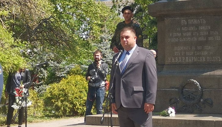 Тържествена церемония пред Паметника на загиналите в Сръбско-българската война