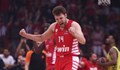 Александър Везенков става вторият българин в НБА