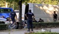 Задържаха бус с нелегални мигранти в центъра на София