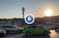 Протест блокира кръговото на Дунав мост