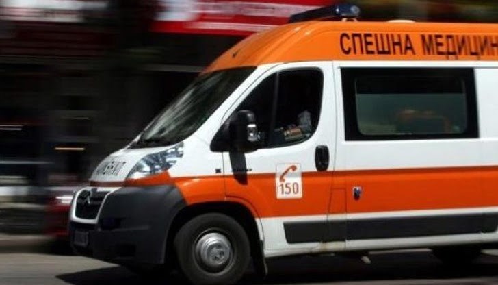 Тежката катастрофа е станала между румънски камион и микробус с варненска регистрация