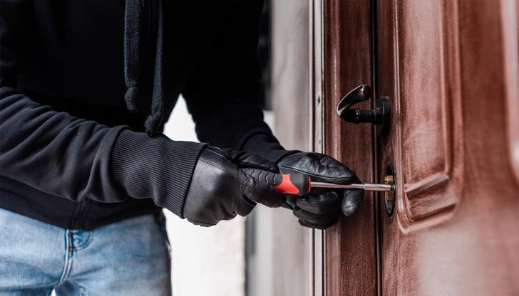 40-годишен русенец е извършил множество кражби от имот в квартал „Чародейка“