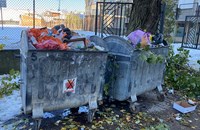 Препълнени контейнери за битови отпадъци