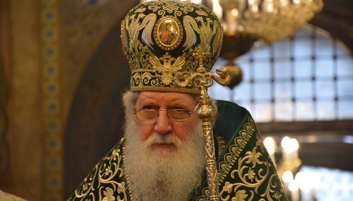 Духовниците призоваха вярващите да се молят за здравето на Патриарха