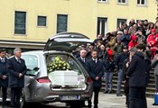 Хиляди се събраха на траурна церемония в Италия