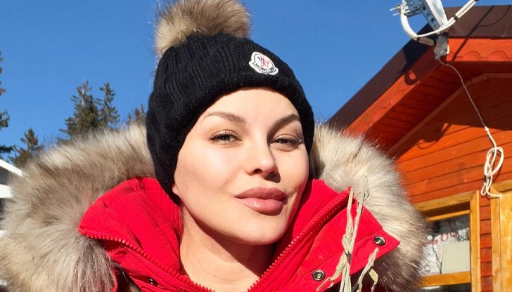 Фолкпевицата призна за две свои връзки, в които е имало насилие Фолкпевицата призна за две свои връзки, в които е имало насилие