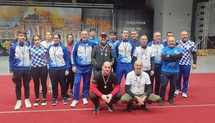 Русенските стрелци финишираха с първото място в дисциплината компаунд мъже-отборно