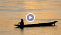 Хванаха нарушител да лови риба с ток в река Дунав