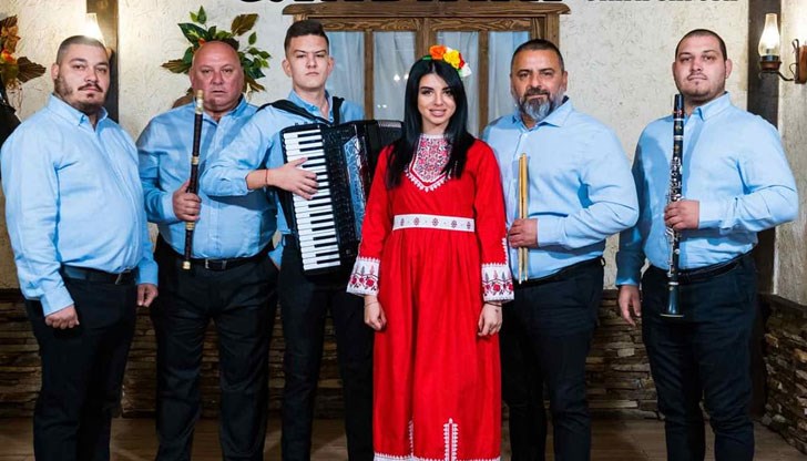 Българската народна песен и танц са магия, която ни среща с духа на нашите предци