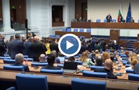 ГЕРБ и ДПС аплодираха на крака речта на Росен Желязков