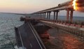 Комерсант: Кримският мост е бил взривен с ракетно гориво